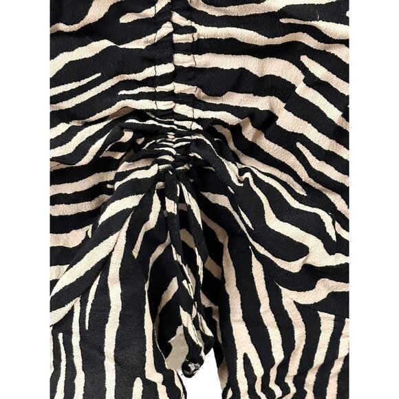 🌸3/$15🌸Tan and Black Striped Adjustable Straps Tank Top sz 8 - Picture 3 of 7